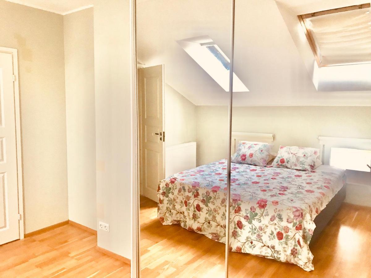Cozy City Penthouse Apartment, Free Parking Tallinn Eksteriør billede